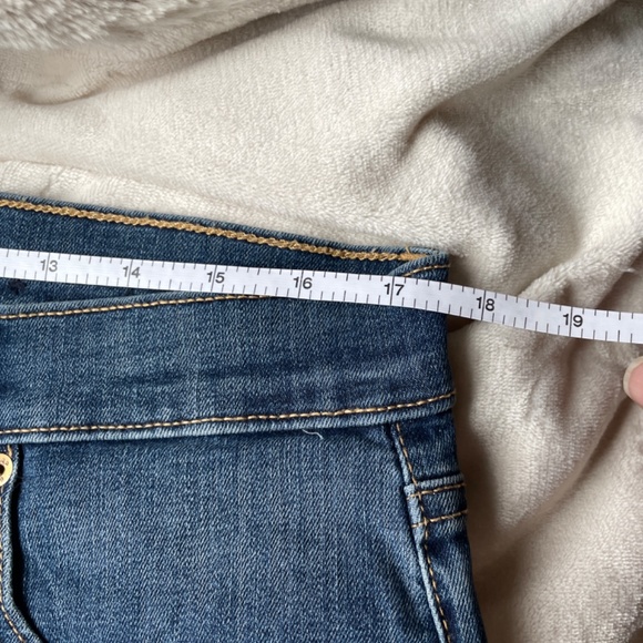 Gap Regular Straight Jeans - Picture 4 of 7